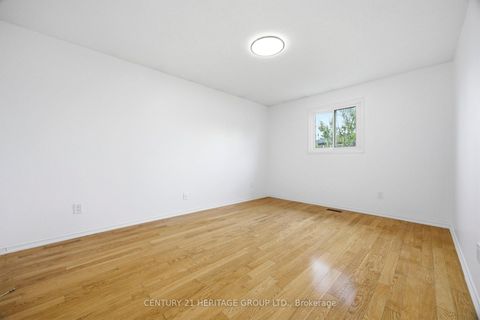 Photo 35 at 262 Barrhill Road, Maple, Vaughan