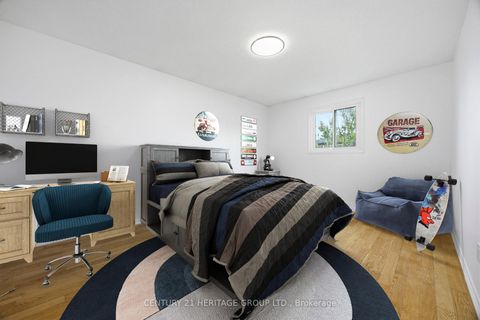 Photo 36 at 262 Barrhill Road, Maple, Vaughan