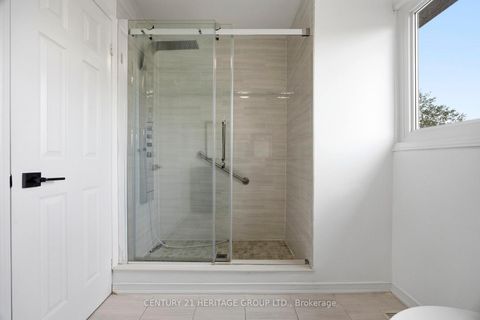 Photo 38 at 262 Barrhill Road, Maple, Vaughan
