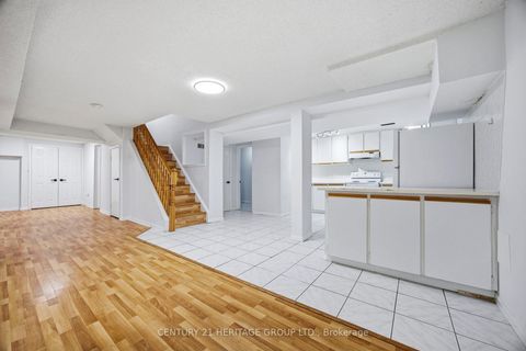 Photo 39 at 262 Barrhill Road, Maple, Vaughan