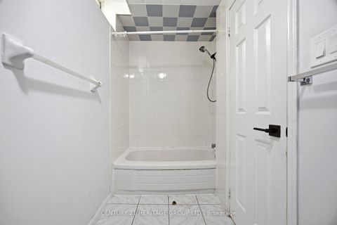 Photo 44 at 262 Barrhill Road, Maple, Vaughan