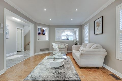 Photo 5 at 381 St. Joan Of Arc Avenue, Maple, Vaughan