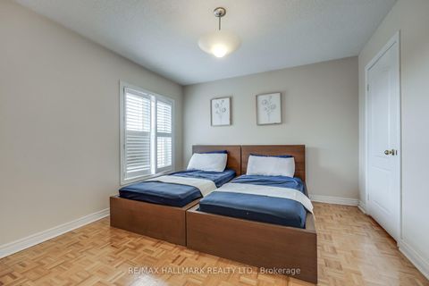 Photo 24 at 381 St. Joan Of Arc Avenue, Maple, Vaughan