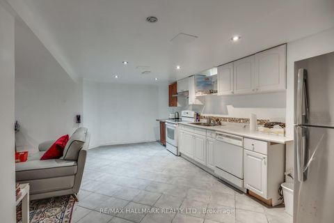 Photo 36 at 381 St. Joan Of Arc Avenue, Maple, Vaughan