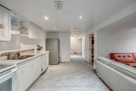 Photo 38 at 381 St. Joan Of Arc Avenue, Maple, Vaughan