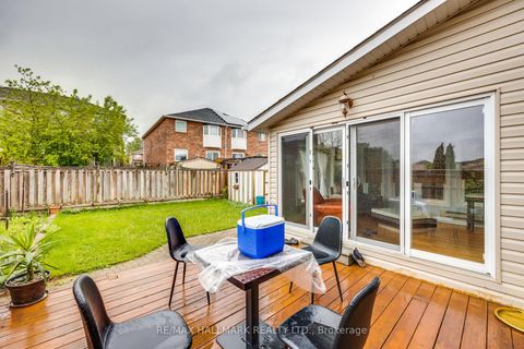 Photo 42 at 381 St. Joan Of Arc Avenue, Maple, Vaughan