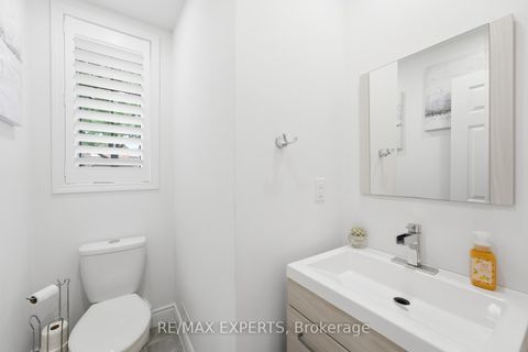 Photo 13 at 67 Seafield Road, Maple, Vaughan