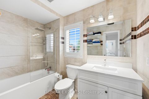 Photo 18 at 67 Seafield Road, Maple, Vaughan