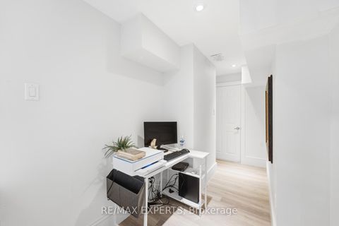 Photo 22 at 67 Seafield Road, Maple, Vaughan