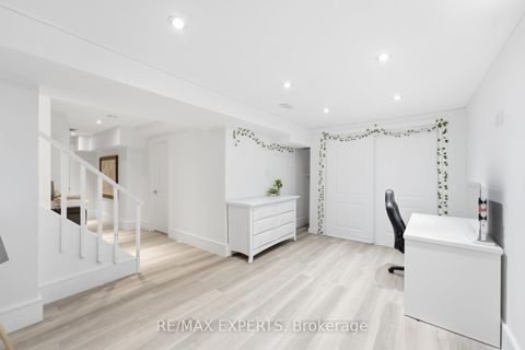 Photo 24 at 67 Seafield Road, Maple, Vaughan