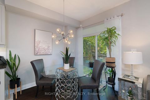 Photo 10 at 2 Queen Mary Court, East Woodbridge, Vaughan