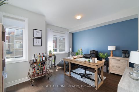 Photo 14 at 2 Queen Mary Court, East Woodbridge, Vaughan