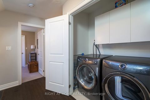 Photo 25 at 2 Queen Mary Court, East Woodbridge, Vaughan