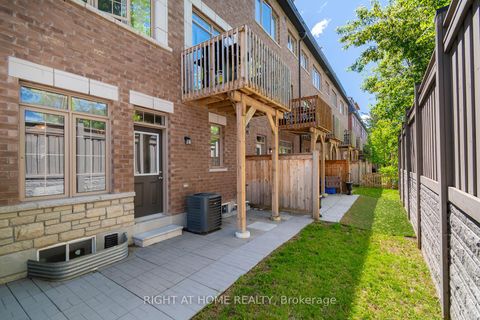 Photo 36 at 2 Queen Mary Court, East Woodbridge, Vaughan