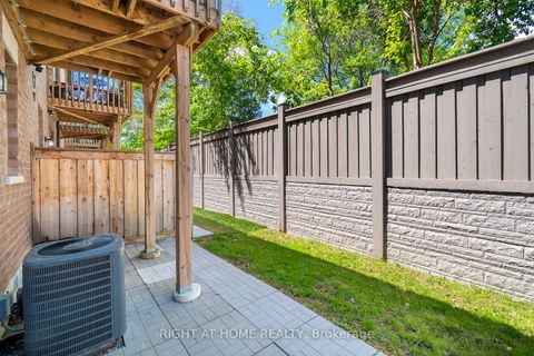 Photo 38 at 2 Queen Mary Court, East Woodbridge, Vaughan