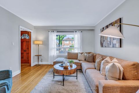 Photo 5 at 210 Bicknell Avenue, Eglinton West, Toronto