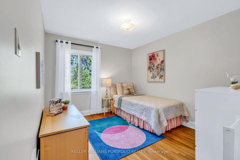 Photo 19 at 210 Bicknell Avenue, Eglinton West, Toronto