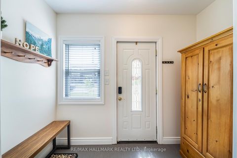 Photo 4 at 225 Innisfil Street, Allandale Centre, Barrie