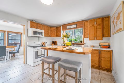 Photo 6 at 225 Innisfil Street, Allandale Centre, Barrie