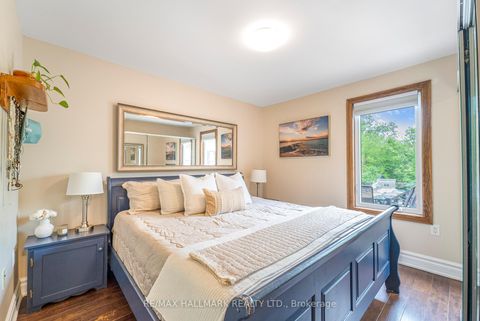 Photo 10 at 225 Innisfil Street, Allandale Centre, Barrie