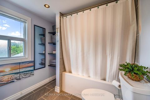Photo 20 at 225 Innisfil Street, Allandale Centre, Barrie