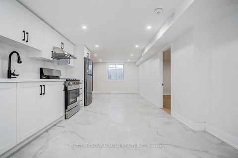 Photo 0 at 176 Cherrywood Drive, London, Newmarket