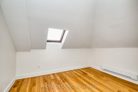 Photo 12 at 97 Lee Avenue, The Beaches, Toronto