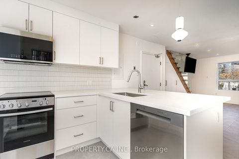 Photo 31 at 97 Lee Avenue, The Beaches, Toronto
