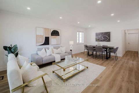 Photo 5 at 53 Fraserton Crescent, Bendale, Toronto