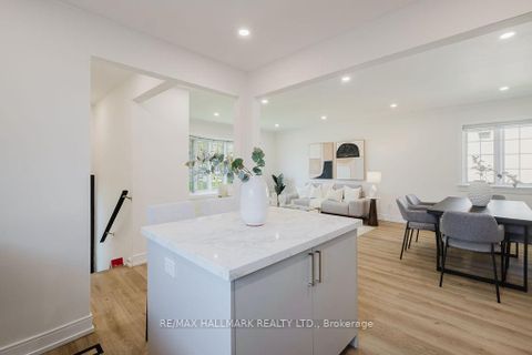 Photo 11 at 53 Fraserton Crescent, Bendale, Toronto