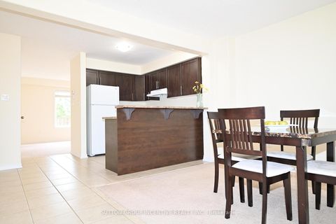 Photo 3 at 29 - 90 SOVEREIGN'S Gate, Shore, Barrie