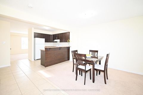 Photo 9 at 29 - 90 SOVEREIGN'S Gate, Shore, Barrie