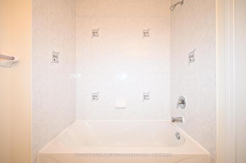 Photo 22 at 29 - 90 SOVEREIGN'S Gate, Shore, Barrie
