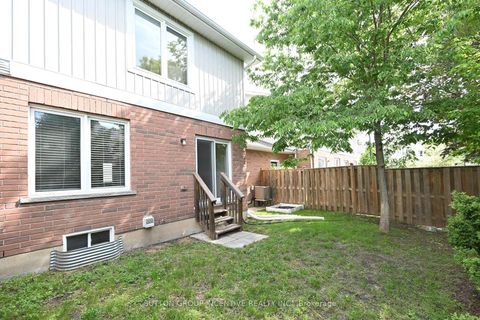 Photo 24 at 29 - 90 SOVEREIGN'S Gate, Shore, Barrie
