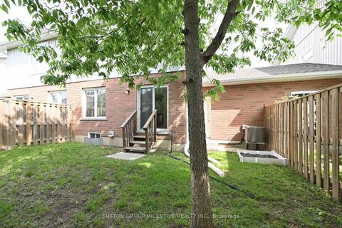 Photo 25 at 29 - 90 SOVEREIGN'S Gate, Shore, Barrie