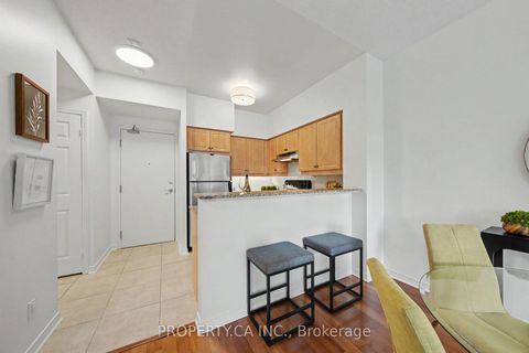 Photo 2 at 209 - 451 Rosewell Avenue, Lawrence Park South, Toronto
