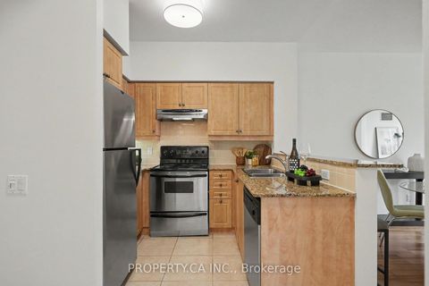Photo 3 at 209 - 451 Rosewell Avenue, Lawrence Park South, Toronto