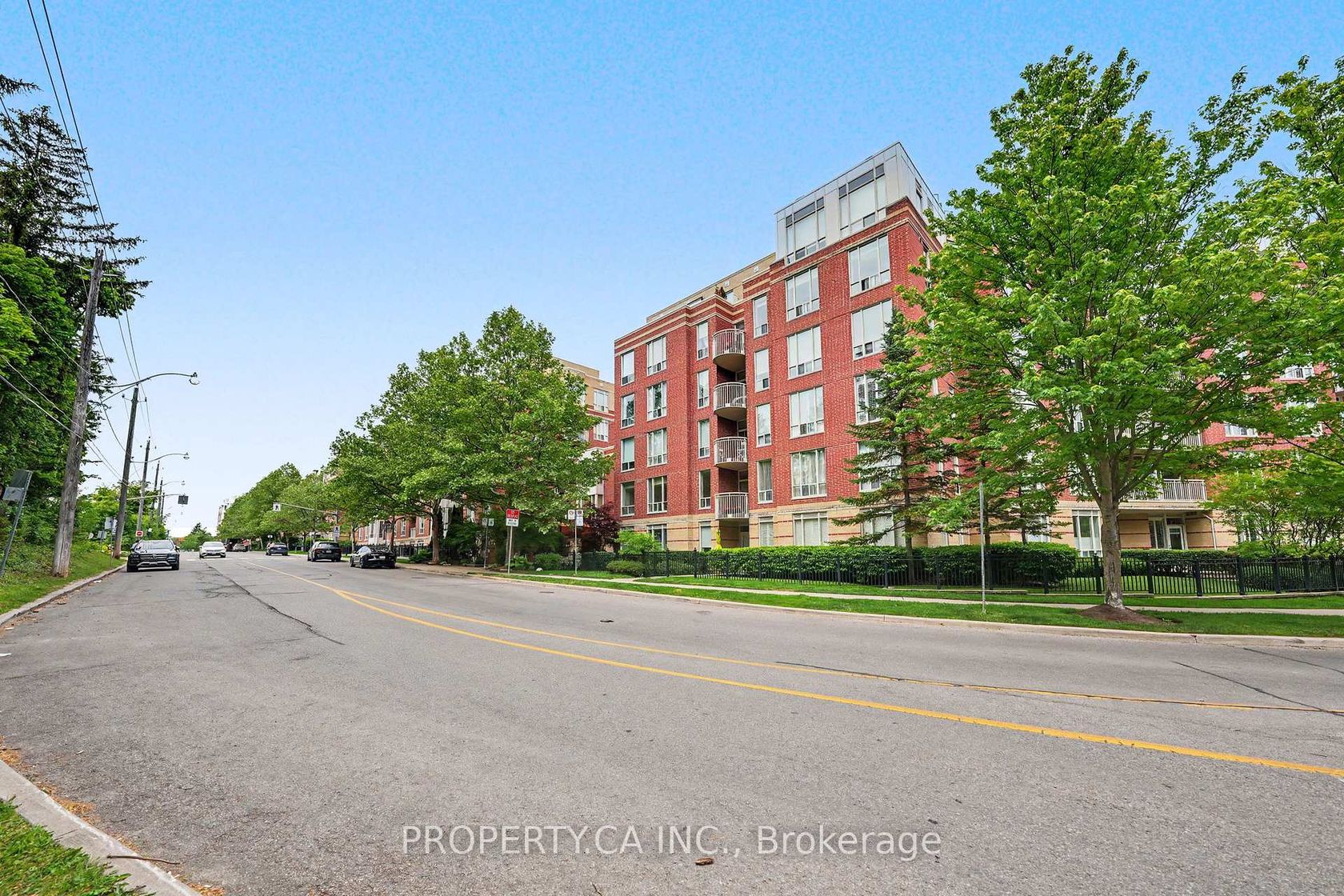 209 - 451 Rosewell Avenue, Lawrence Park South, Toronto 
