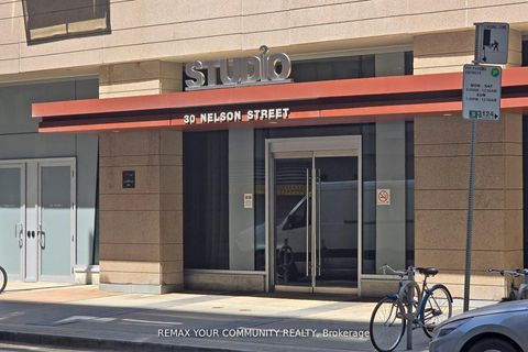 Photo 2 at 408 - 30 Nelson Street, Waterfront Communities C1, Toronto