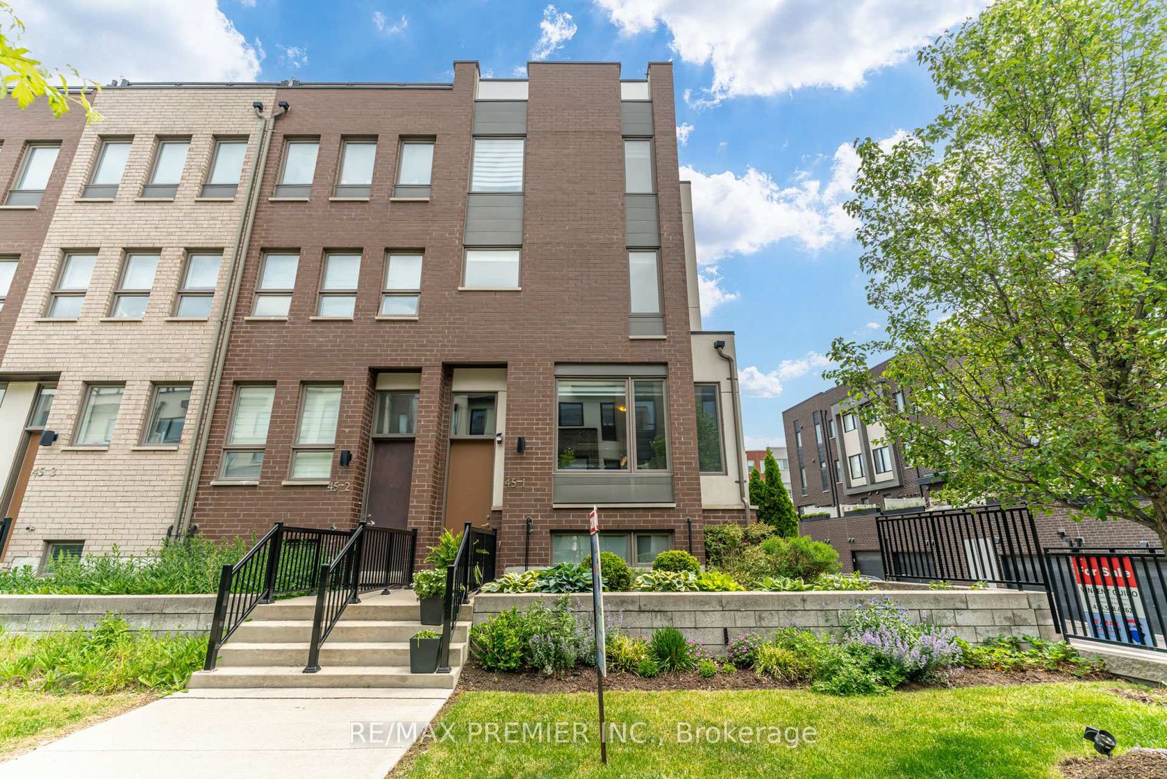 1 - 45 Thomas Mulholland Drive, CFB, Toronto photo number 2