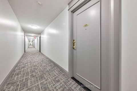 Photo 3 at 725 - 650 Lawrence Avenue W, Lawrence, Toronto