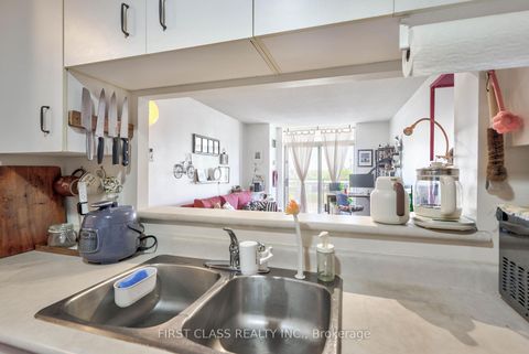 Photo 6 at 725 - 650 Lawrence Avenue W, Lawrence, Toronto