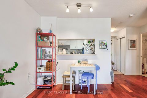Photo 7 at 725 - 650 Lawrence Avenue W, Lawrence, Toronto