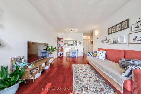 Photo 10 at 725 - 650 Lawrence Avenue W, Lawrence, Toronto
