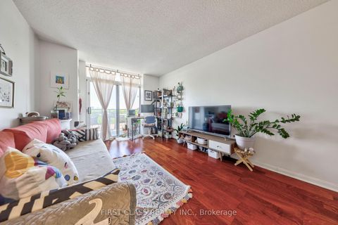 Photo 11 at 725 - 650 Lawrence Avenue W, Lawrence, Toronto