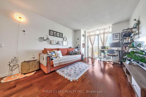 Photo 13 at 725 - 650 Lawrence Avenue W, Lawrence, Toronto