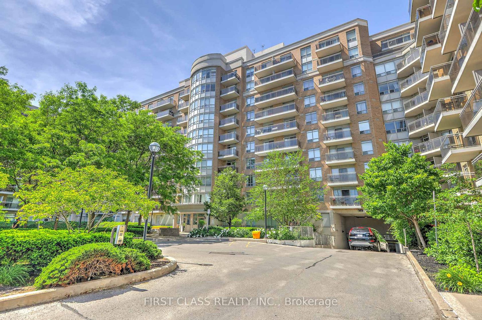 725 - 650 Lawrence Avenue W, Lawrence, Toronto 