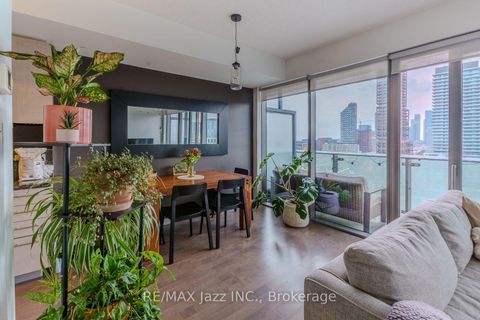Photo 8 at 1409 - 70 Distillery Lane, Waterfront Communities C8, Toronto