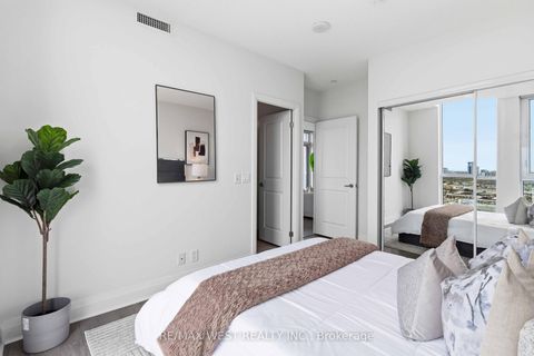 Photo 11 at 2202 - 15 Zorra Street, City Centre West, Toronto