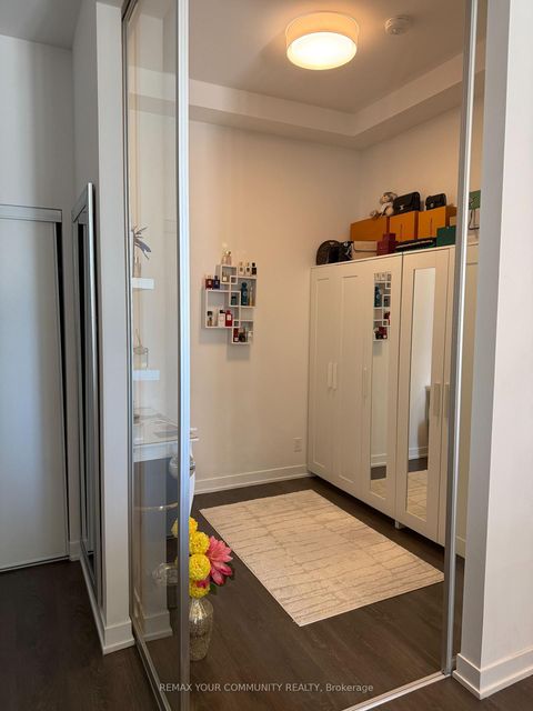 Photo 6 at 401 - 15 Holmes Avenue, Willowdale East, Toronto